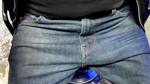 r2424 online show from September 30, 6:30 am