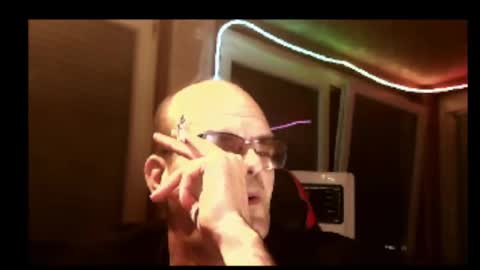 Snapshot of r_2d2_ chatting on October 2, 9:19 pm dj mike online show from October 2, 9:19 pm