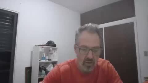 Snapshot of rafaelsel chatting on October 21, 1:31 am Big Uncle Jungle online show from October 21, 1:31 am