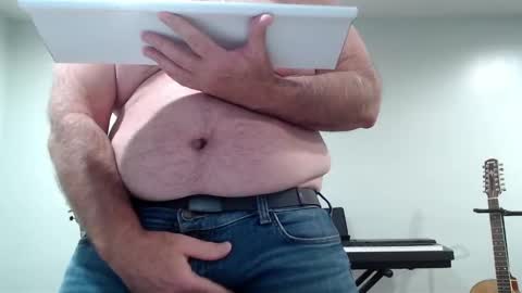 Snapshot of ragin_hardon001 chatting on October 5, 12:53 pm Ray online show from October 5, 12:53 pm