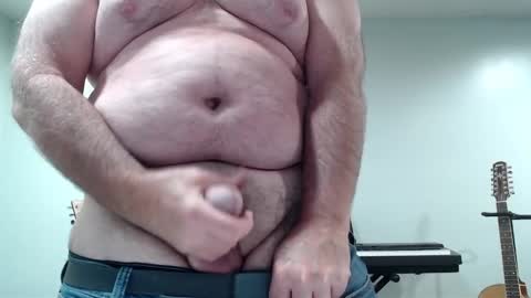 Snapshot of ragin_hardon001 chatting on December 14, 5:58 pm Ray online show from December 14, 5:58 pm