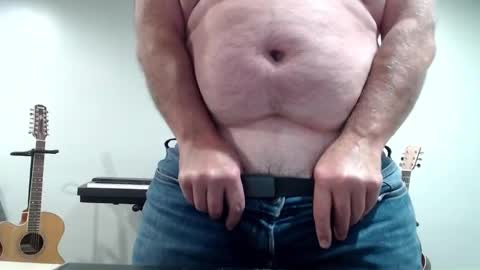 Snapshot of ragin_hardon001 chatting on January 22, 12:49 pm Ray online show from January 22, 12:49 pm