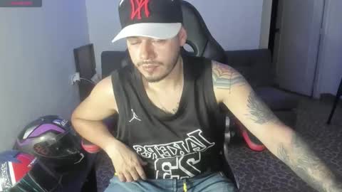 Snapshot of ragnar_lothbrok77 chatting on September 9, 11:25 pm ragnar_lothbrok77 online show from September 9, 11:25 pm