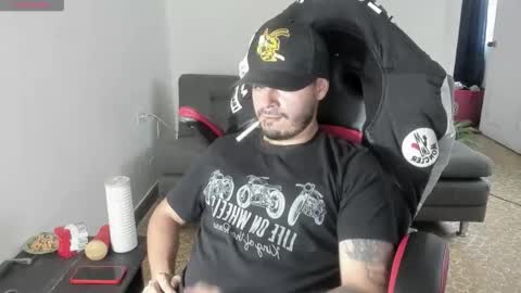 Snapshot of ragnar_lothbrok77 chatting on October 2, 10:14 pm ragnar_lothbrok77 online show from October 2, 10:14 pm