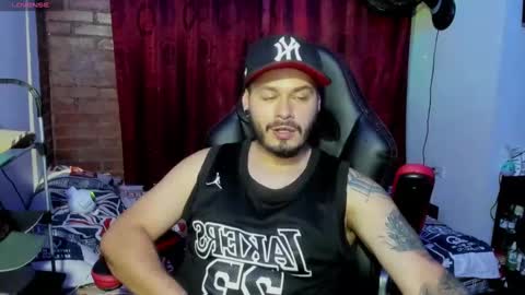 Snapshot of ragnar_lothbrok77 chatting on February 18, 1:54 am ragnar_lothbrok77 online show from February 18, 1:54 am