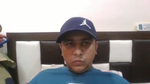 Snapshot of rahuldave007 chatting on February 4, 9:17 am Dave online show from February 4, 9:17 am