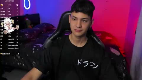  A independent Model  online show from October 3, 2:27 am