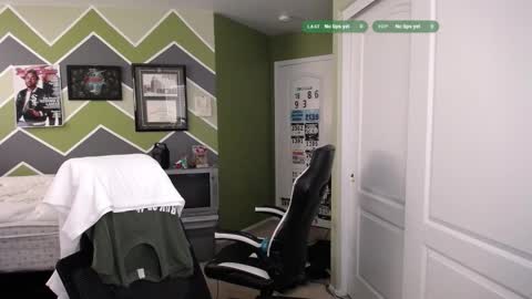 Snapshot of randomink3 chatting on October 23, 6:33 pm randomink3 online show from October 23, 6:33 pm