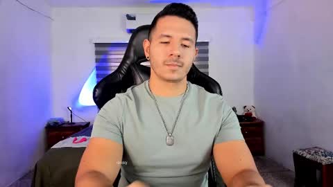 Jonas online show from September 25, 3:44 pm