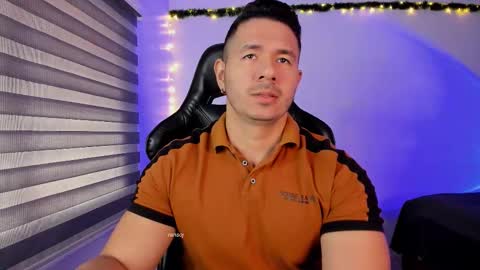 Jonas online show from December 15, 2:14 pm