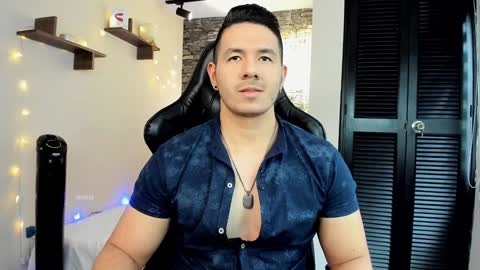 Jonas online show from January 12, 8:25 pm