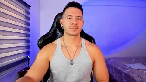 Jonas online show from October 13, 2:23 pm