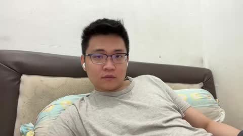 randomnaut online show from December 28, 8:25 pm