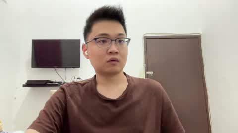 randomnaut online show from March 9, 2:10 pm