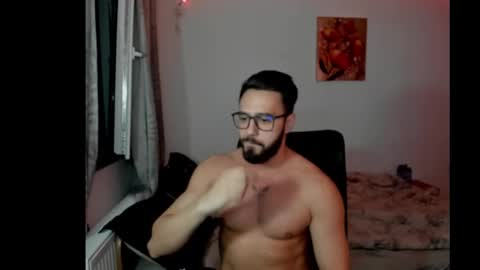 RaulMaxel online show from February 5, 5:09 pm