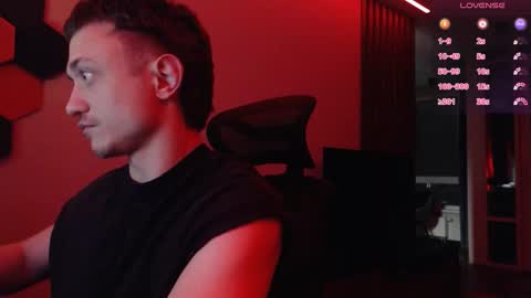 Snapshot of ravine_doleg chatting on November 1, 1:53 am Alex Nash online show from November 1, 1:53 am