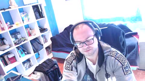 ravingr3d3 online show from January 15, 10:06 am