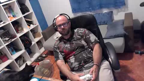 ravingr3d3 online show from September 23, 9:47 pm