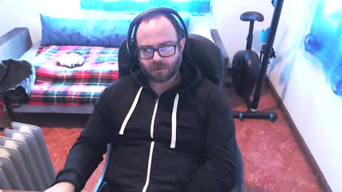 ravingr3d3 online show from February 16, 2:43 pm