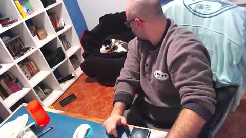 ravingr3d3 online show from December 21, 12:51 am