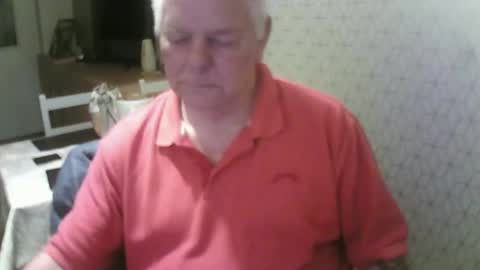 Snapshot of ray47 chatting on September 18, 10:34 pm ray47 online show from September 18, 10:34 pm