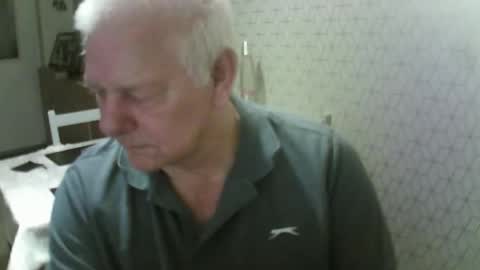 Snapshot of ray47 chatting on September 30, 9:51 pm ray47 online show from September 30, 9:51 pm