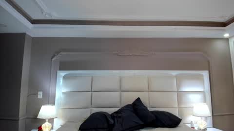 Ray Coopers online show from December 6, 12:45 am