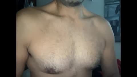 Snapshot of rayanzan1 chatting on December 11, 12:27 pm rayanzan1 online show from December 11, 12:27 pm