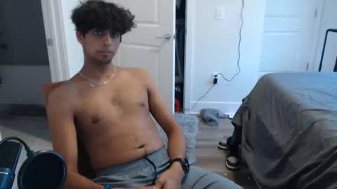 raymondg8596 online show from October 2, 6:56 pm