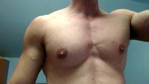 razorramon13 online show from April 9, 11:38 am