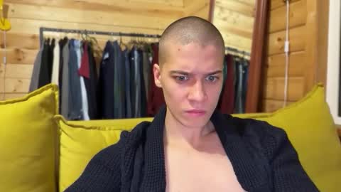 AliceEve online show from February 10, 8:24 pm