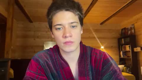 Snapshot of realsupermichael chatting on October 18, 7:08 pm AliceEve online show from October 18, 7:08 pm