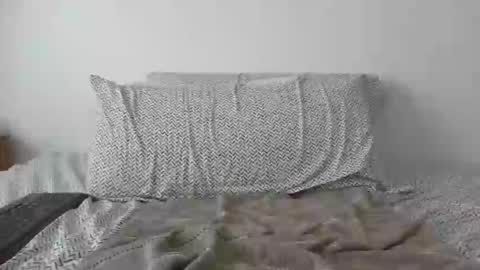 Snapshot of recklessdeejay chatting on February 23, 3:26 pm Jo online show from February 23, 3:26 pm