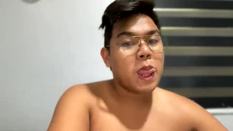 Snapshot of red_iibraxx chatting on February 21, 5:13 am Red Libra online show from February 21, 5:13 am