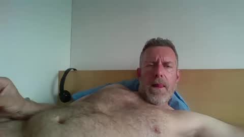 Red online show from May 11, 2:45 pm