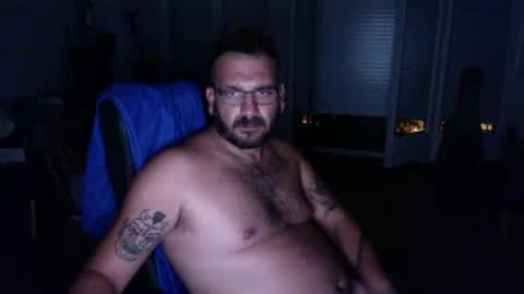 redbonezzzz online show from May 30, 2:11 am