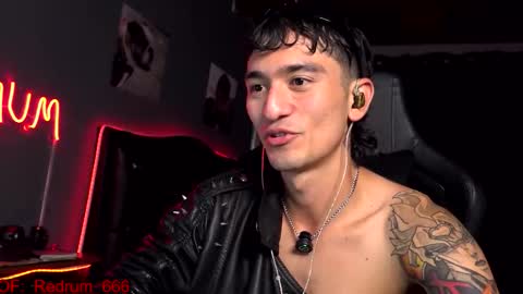 Red online show from September 25, 6:07 pm