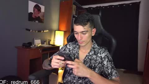 Red online show from February 26, 6:00 pm