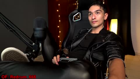 Red online show from December 29, 1:24 am