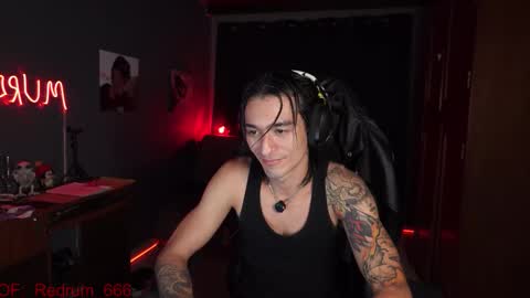 Red online show from March 25, 2:43 pm