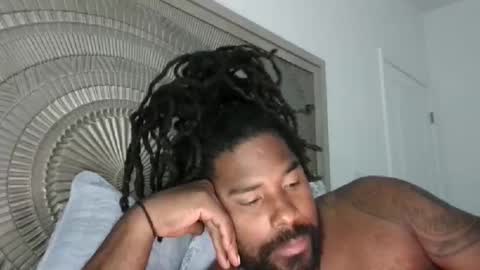 reek0000 online show from May 18, 9:41 pm