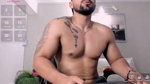 Snapshot of regan_pearson chatting on October 11, 2:04 am Regan online show from October 11, 2:04 am