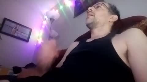 Snapshot of regularguy20 chatting on February 1, 9:43 am regularguy20 online show from February 1, 9:43 am