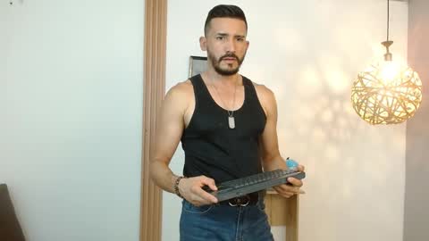   REIKO  online show from February 28, 7:35 pm