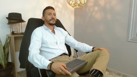   REIKO  online show from February 5, 6:26 pm