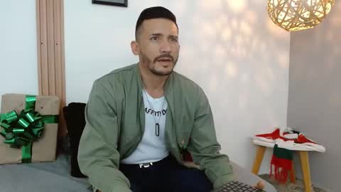   REIKO  online show from December 27, 8:07 pm