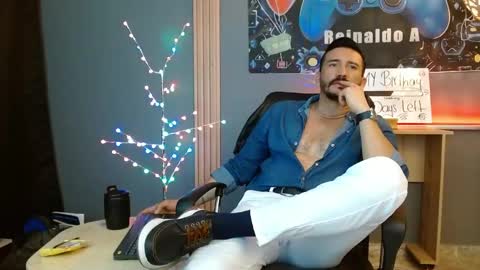   REIKO  online show from April 9, 2:56 pm