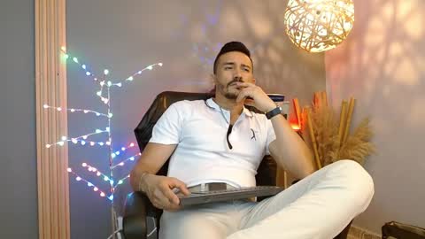   REIKO  online show from March 28, 7:25 pm