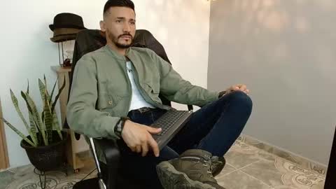   REIKO  online show from February 8, 7:38 pm