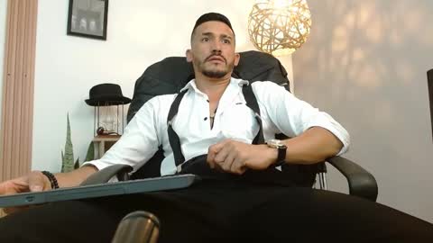   REIKO  online show from January 24, 8:54 pm